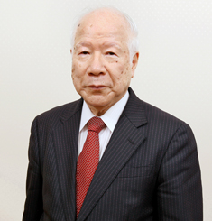 崇徳会理事長 正面画像