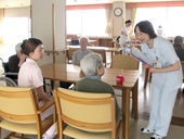 栄養新聞写真